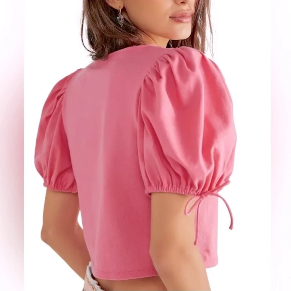 Free People Women's size XS Hot Pink Kitty Tee Puff Sleeve Cropped Tie Blouse